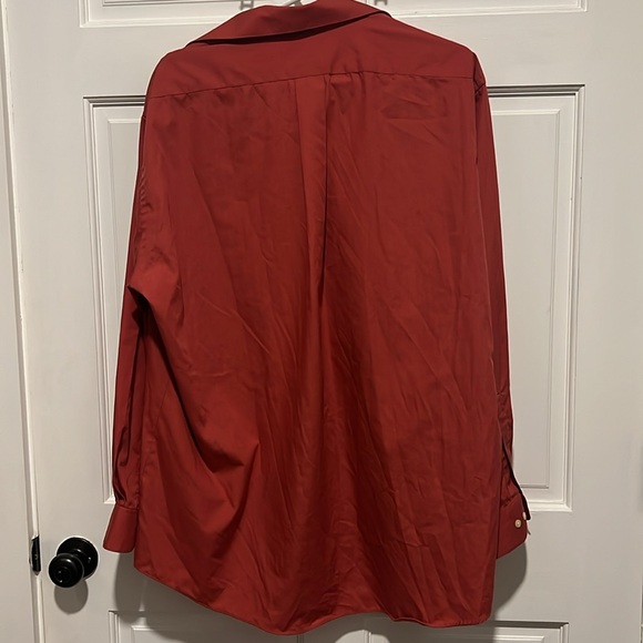 Van Heusen button down shirt - Picture 2 of 3